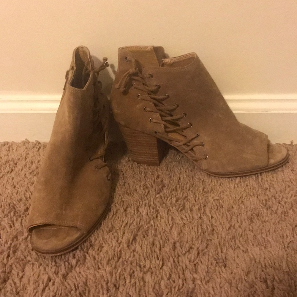 Lucky brand shoes